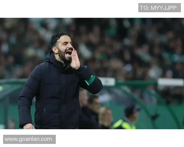 足球球星眼神空洞背后的心理迷茫与职业生涯的深层困境