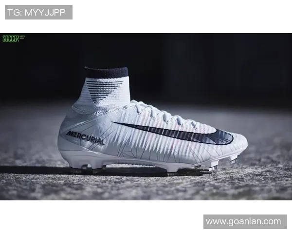 知名球星专属足球鞋大揭秘各大品牌合作款式一览