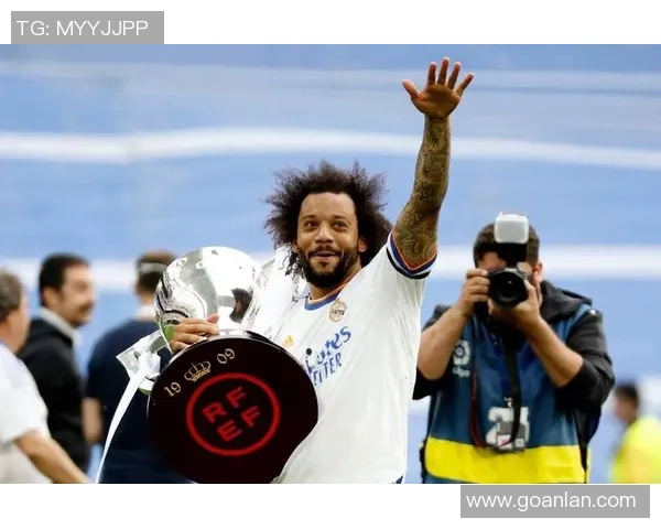 细数那些足球退役球星的传奇外号与背后精彩故事